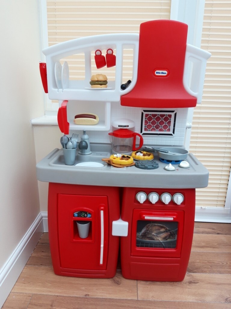 little tikes two stage kitchen
